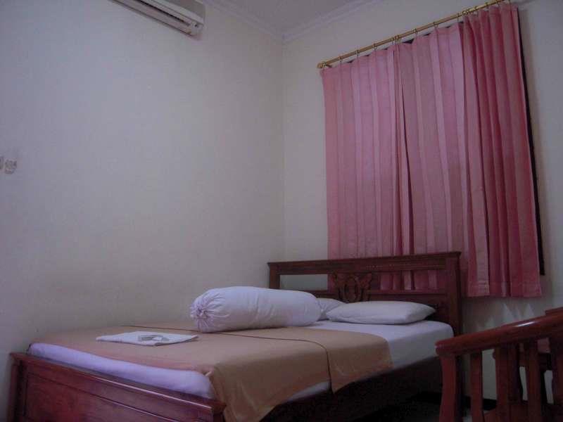 Hotel Paprica 1 Surabaya Exterior foto